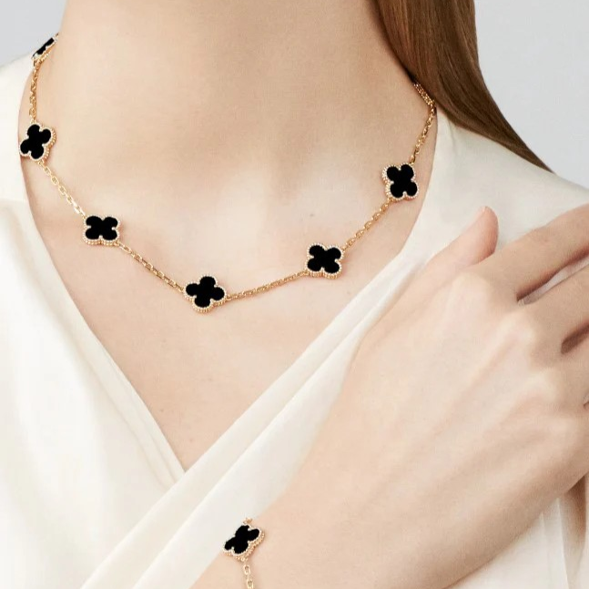 Pulsera trebol van cleef + Caja de regalo